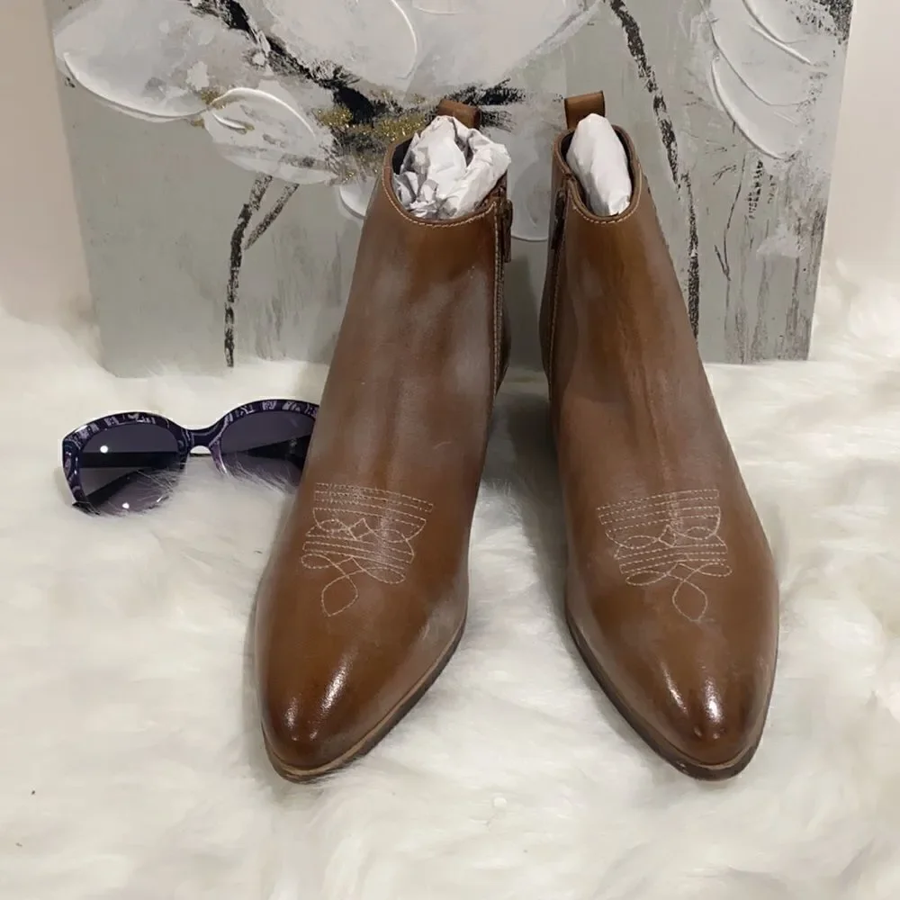 ROAM Aggie Western Boots